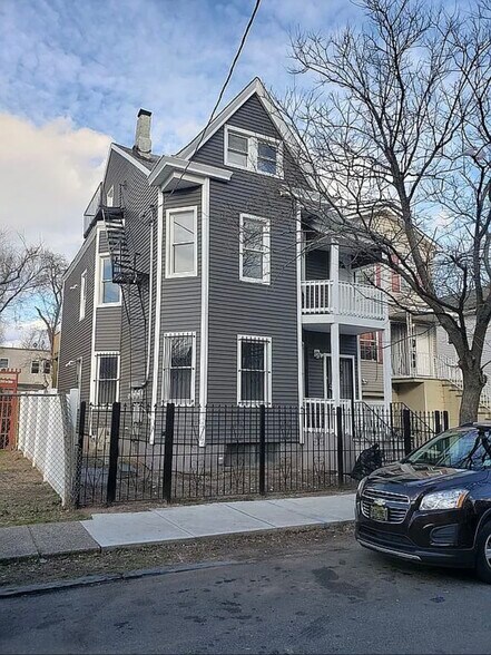 Building Photo - 171 Godwin Ave