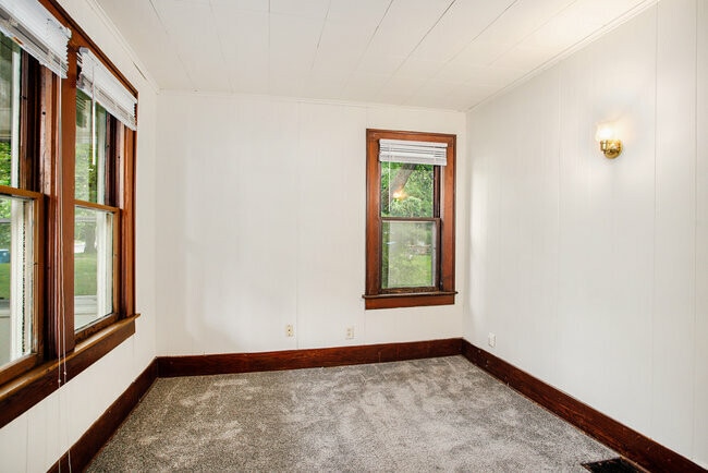 Building Photo - 2804 Mt Olivet Rd