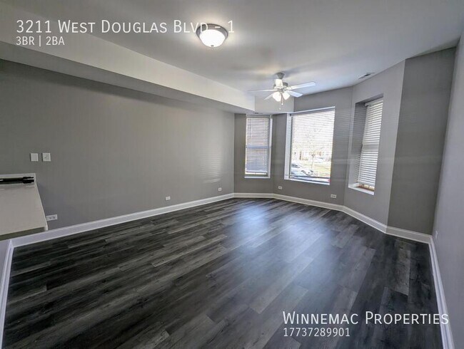 Building Photo - 3211 W Douglas Blvd