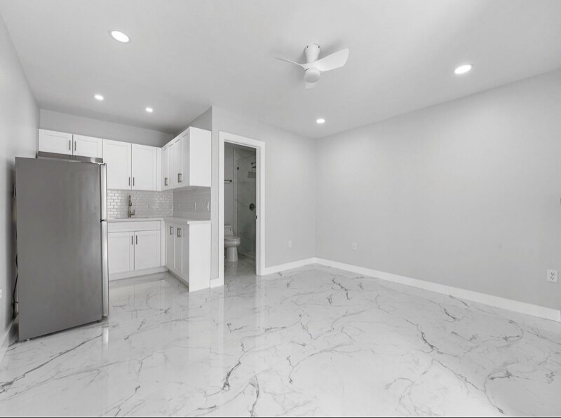 Building Photo - 16135 SW 86th Terrace