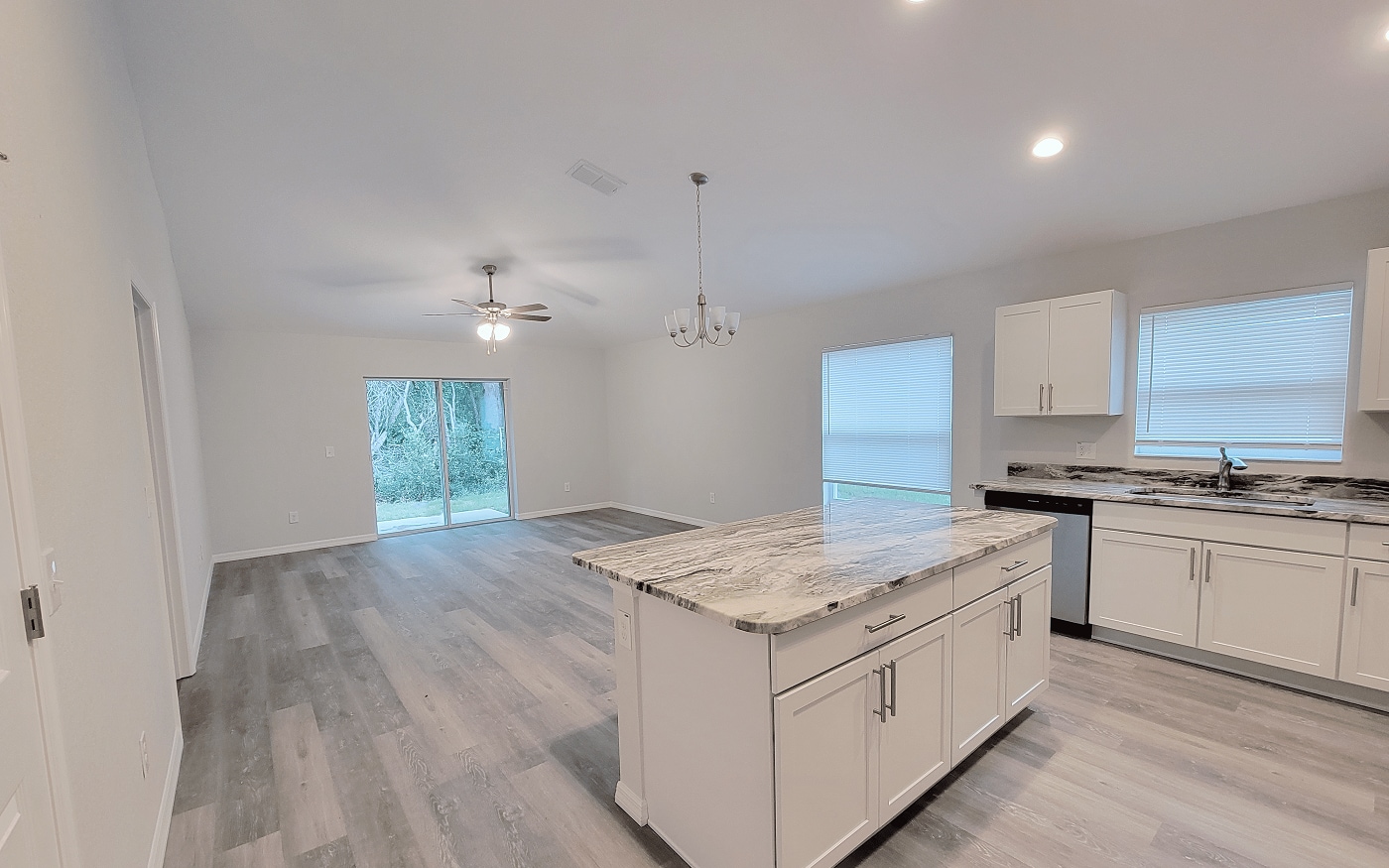 Building Photo - 329 Marion Oaks Blvd