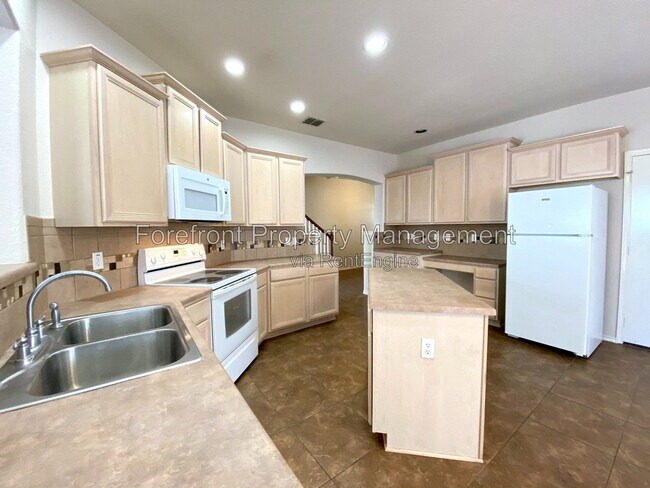 Building Photo - 21518 La Pena Dr