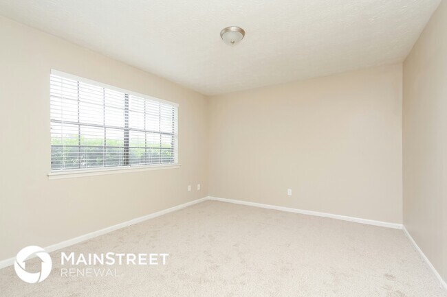 Building Photo - 7335 Buck Creek Dr