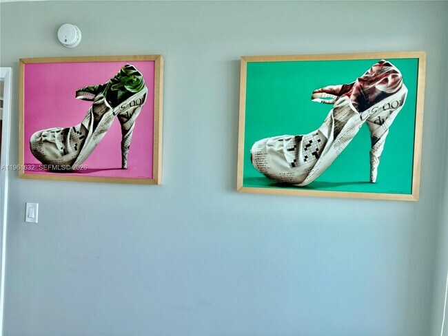 Building Photo - 1800 N Bayshore Dr