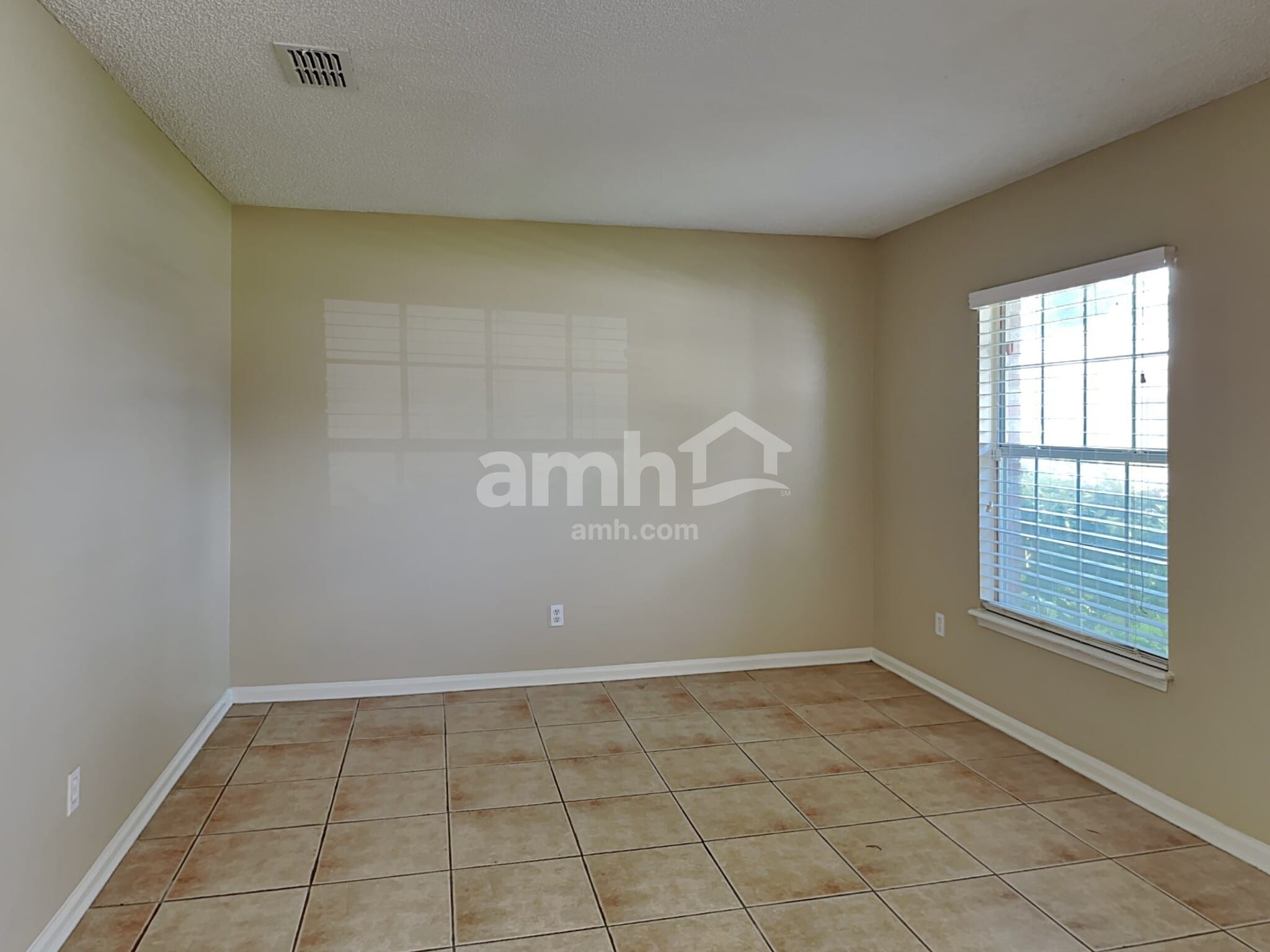 Building Photo - 3154 Fox Squirrel Dr