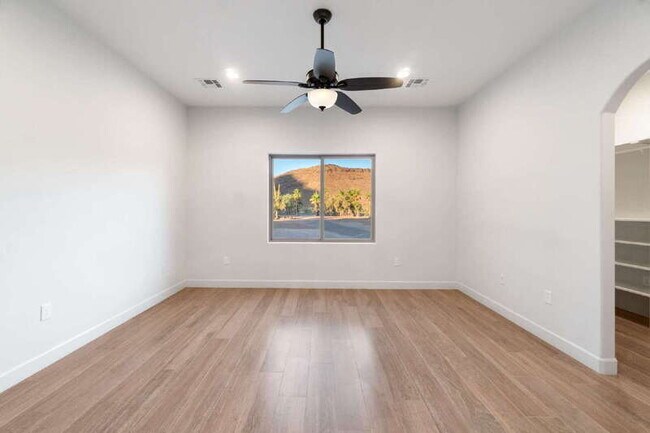 Building Photo - 36648 N 27th Ave