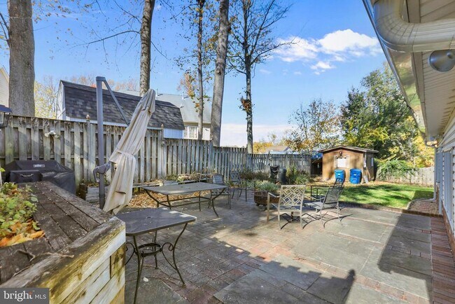 Building Photo - 4402 Medford Dr