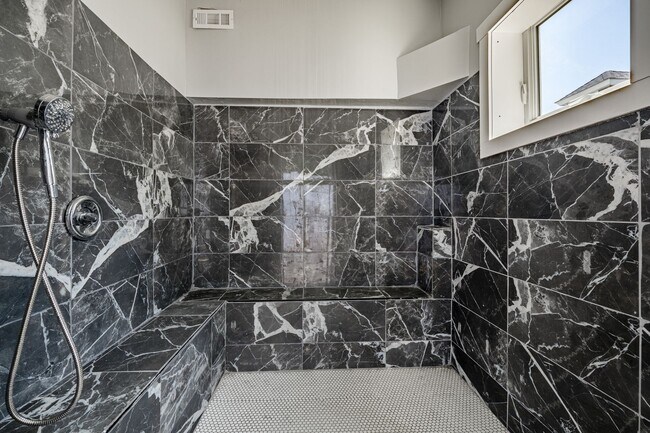 Building Photo - 5708 Park Blvd