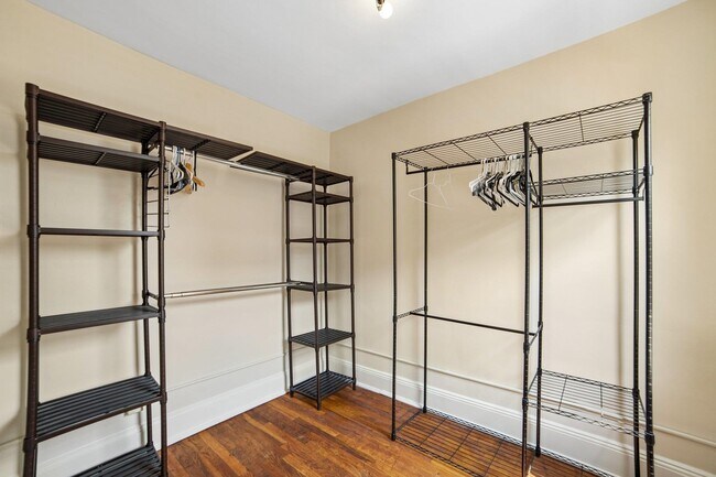 Building Photo - 438 2nd St