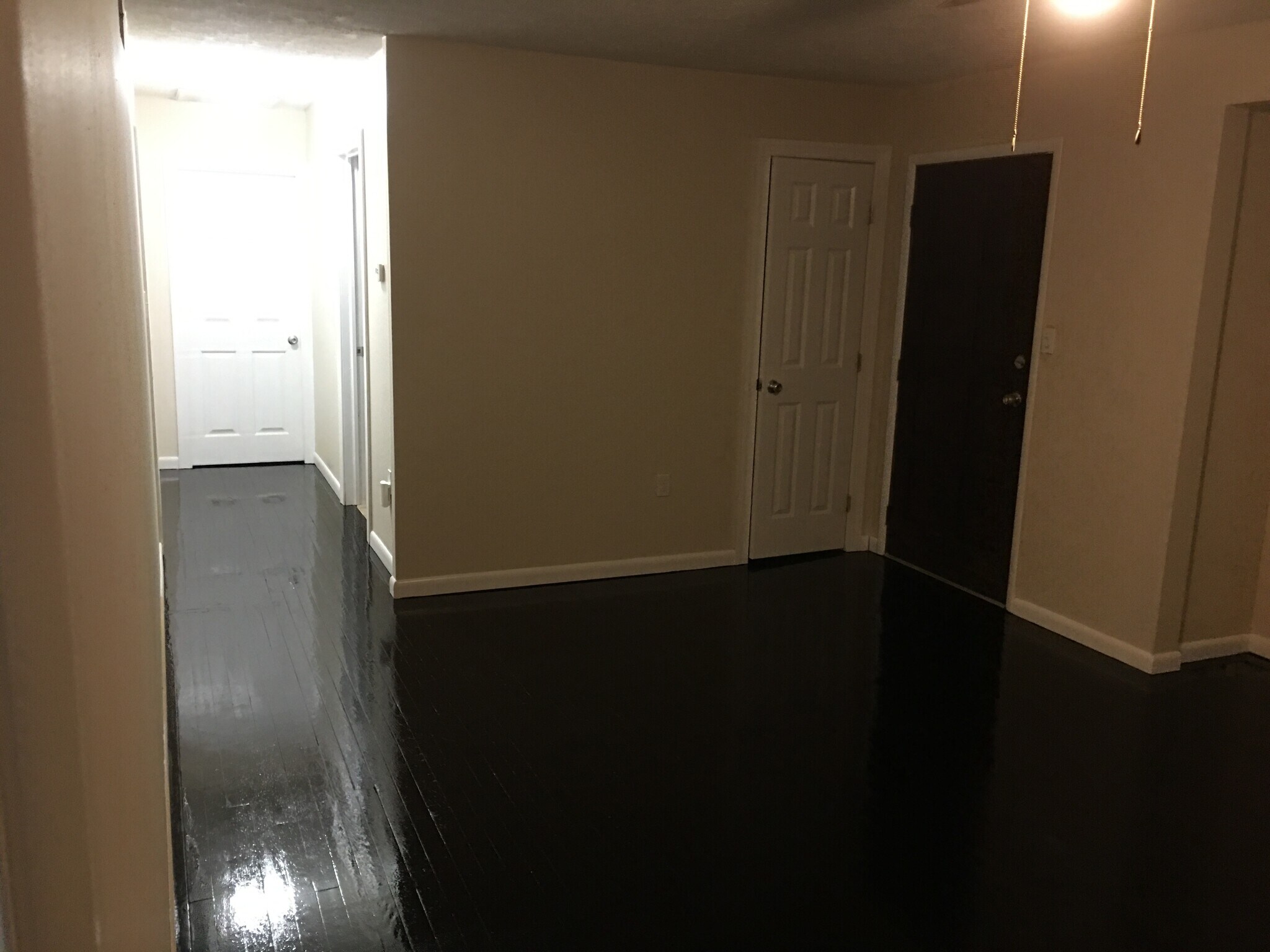 Building Photo - 2451 Danz Ave