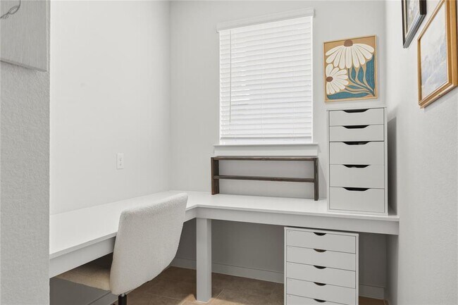 Building Photo - 514 Clearlake Dr