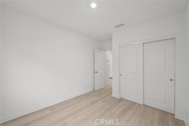 Building Photo - 980 N Tangent Privado