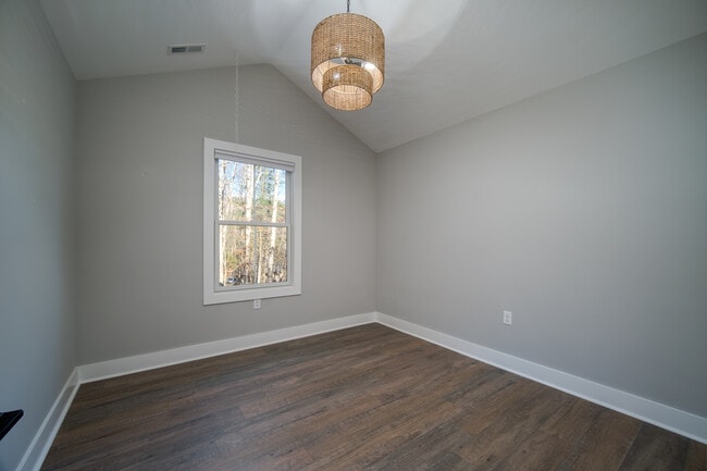 Building Photo - 44 Sherwood Vlg Ct