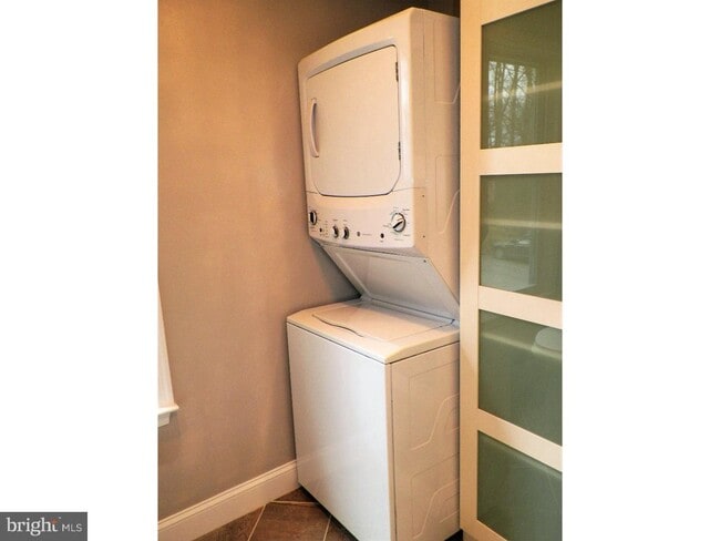 Building Photo - 132 Paoli Pike