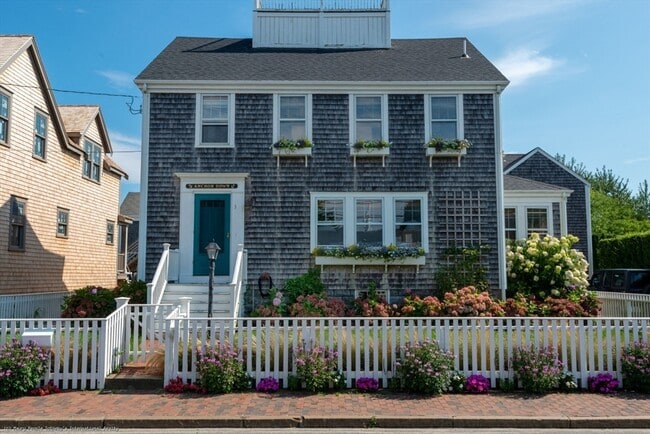 Building Photo - 3 N Beach St