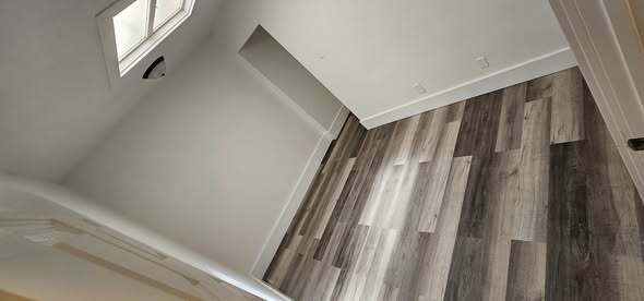 Building Photo - 731 Park Ave