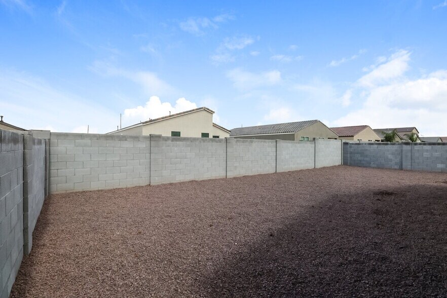 Building Photo - 7004 E Aerie Way
