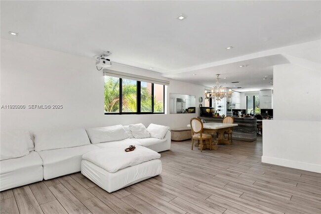 Building Photo - 1150 98th St