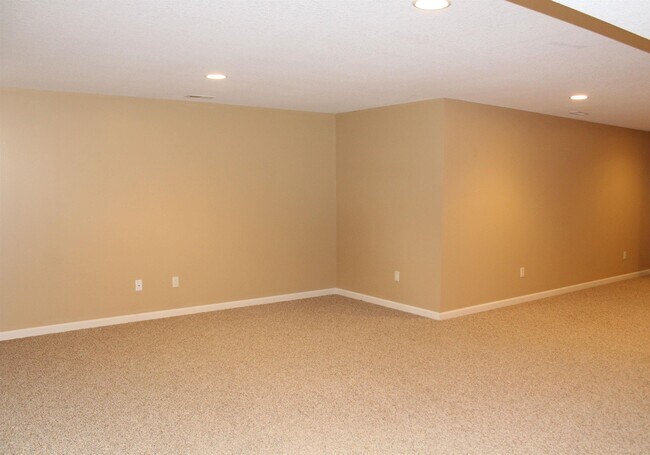 Building Photo - 1114 Pathfinder Cove
