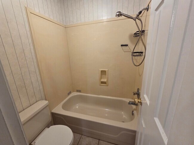 Building Photo - 7780 Mesa Dr