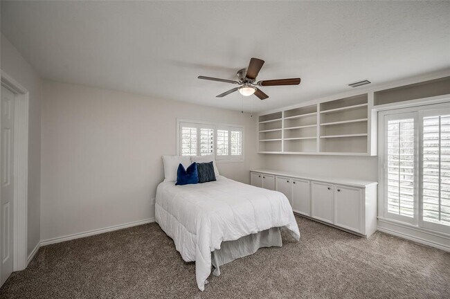 Building Photo - 387 Rancho Bauer Dr