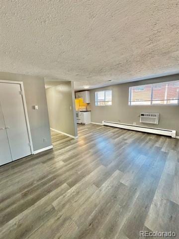 Building Photo - 1437 N Moline St