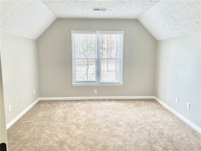 Building Photo - 230 Buck Run