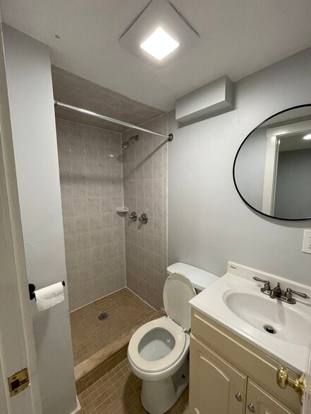 Building Photo - 94 5th St