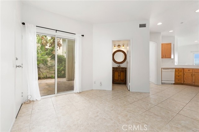 Building Photo - 46 Sobrante