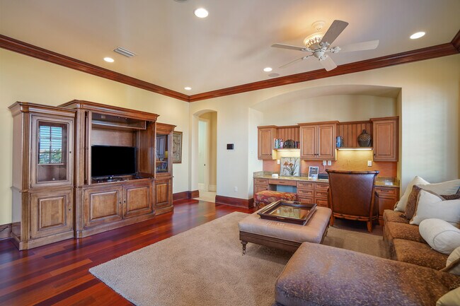 Building Photo - 1363 Oceanview Dr