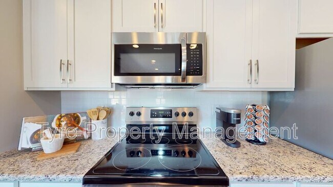 Building Photo - 2629-A Virginia Mae Ln