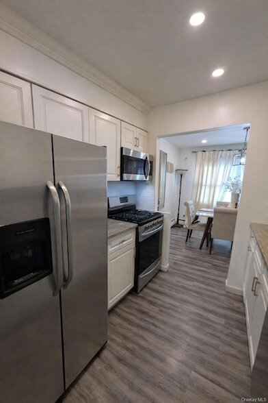 Building Photo - 4 McLaughlin Ave