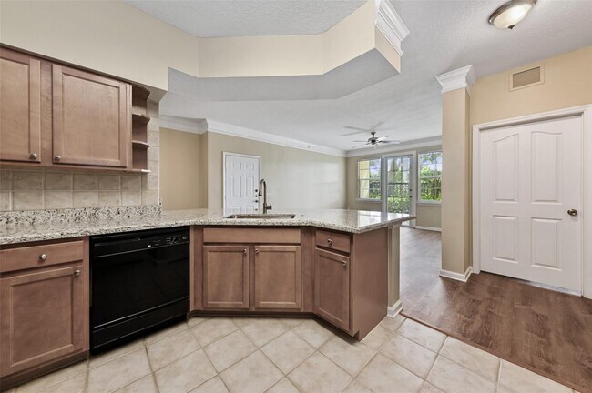 Building Photo - 9905 Baywinds Blvd