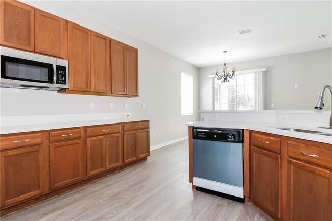 Building Photo - 7412 Bridgeview Dr