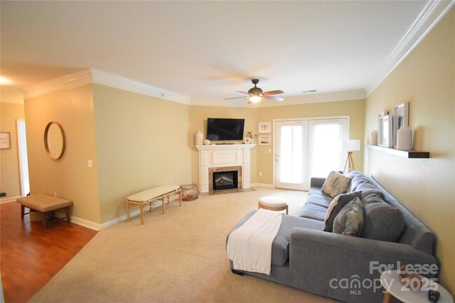 Building Photo - 16423 Golden River Ln