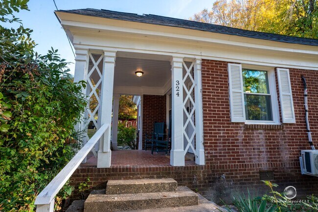 Building Photo - 324 Stockton St