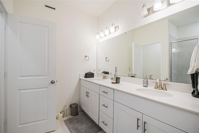 Building Photo - 4377 Small Creek Rd