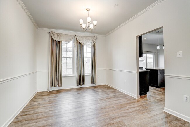 Building Photo - 9307 Drumman Dr