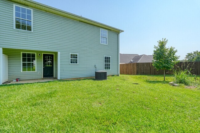 Building Photo - 567 Seays Crest Dr