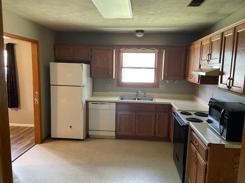 Building Photo - 730 N Juliette Ave