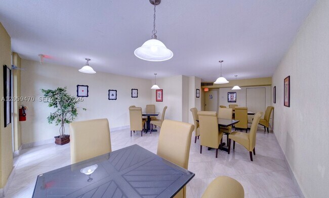Building Photo - 9273 Collins Ave