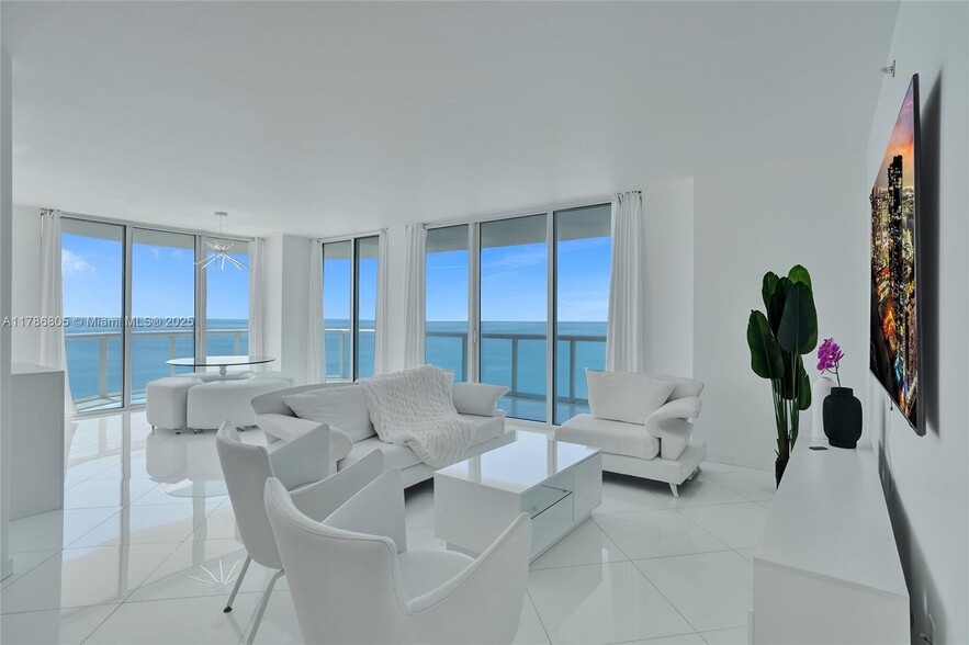 Building Photo - 6365 Collins Ave