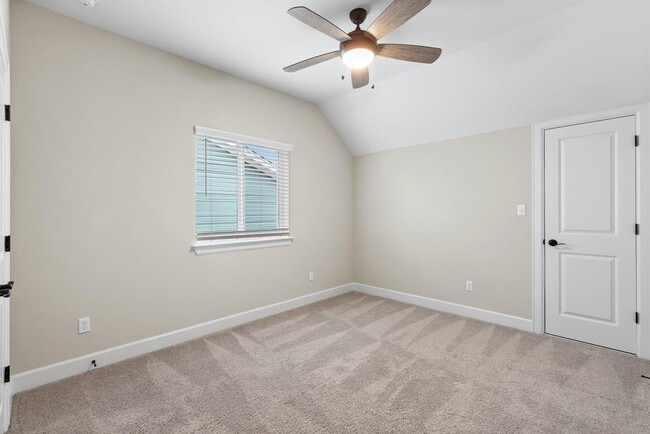 Building Photo - 1046 Hazy Hills Loop