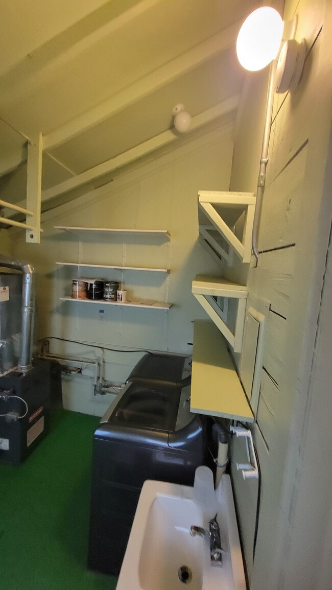 Building Photo - 441 Second St