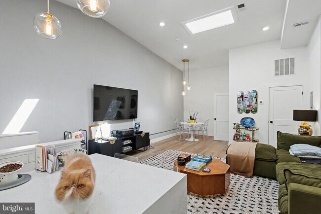 Building Photo - 120 N 3rd St