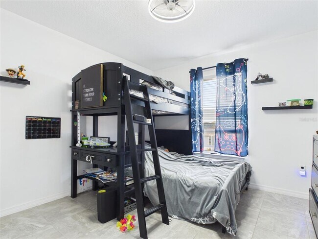 Building Photo - 7251 SW 60th Ln