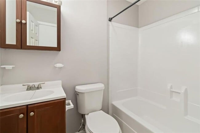 Building Photo - 6925 Cainwood Dr