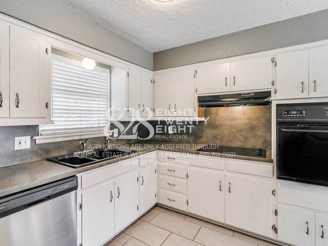 Building Photo - COMING JULY 2026! Prelease Now! Beautiful 4 bed/2.5 bath Single Family Home on a Corner Lot in No...