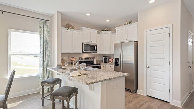 Building Photo - Modern 3BR/2.5BA Home with Open Floor Plan, Granite Counters & 1-Car Garage – Valdosta, GA