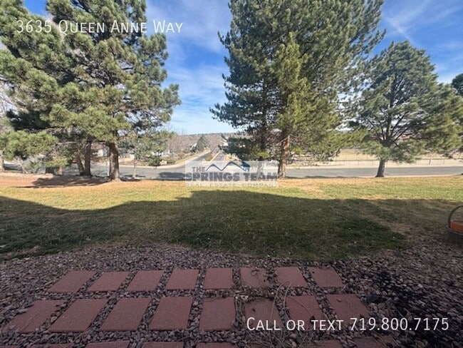 Building Photo - 3635 Queen Anne Way